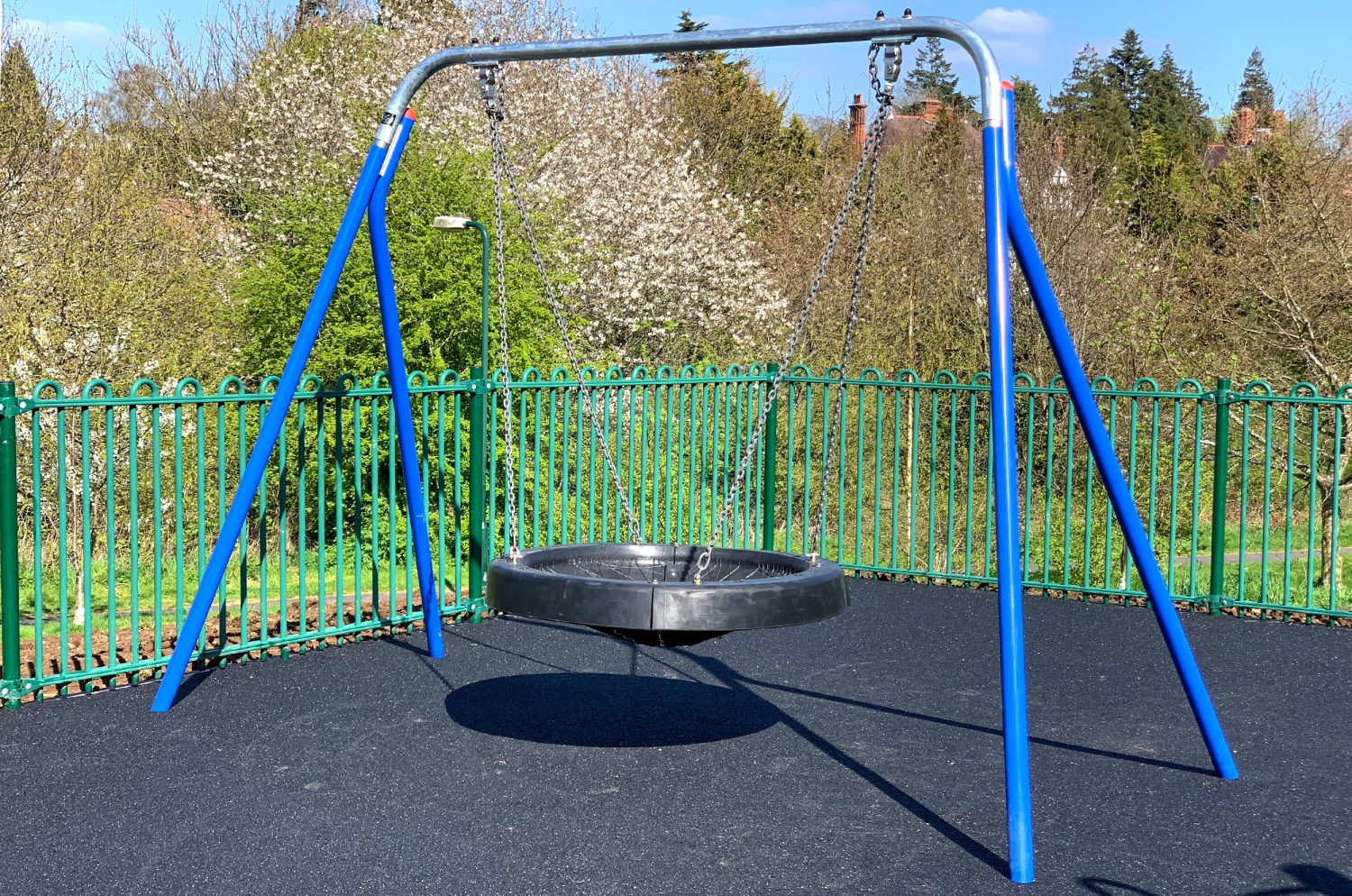 Steel Rubber Basket Swing Swings & Outdoor Play Equipment